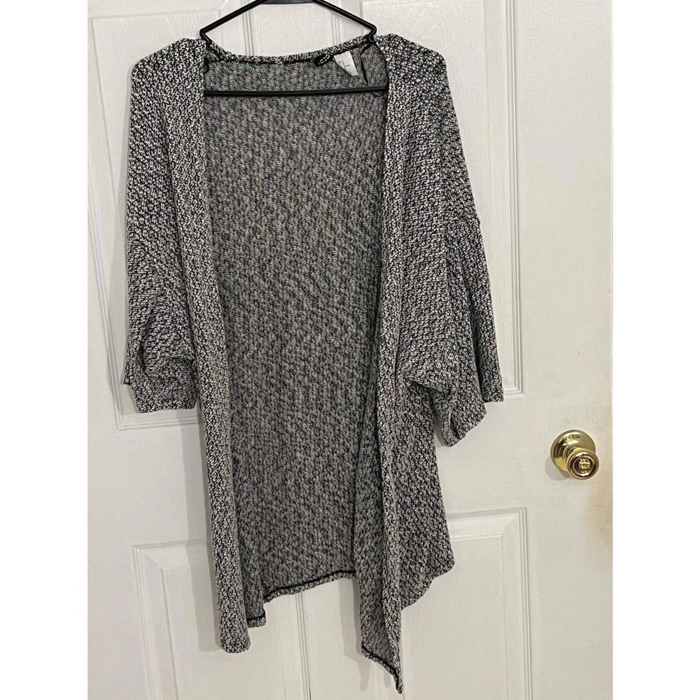 Divided Women's Medium